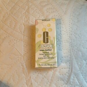 Clinique even better makeup sunscreen(ivory)